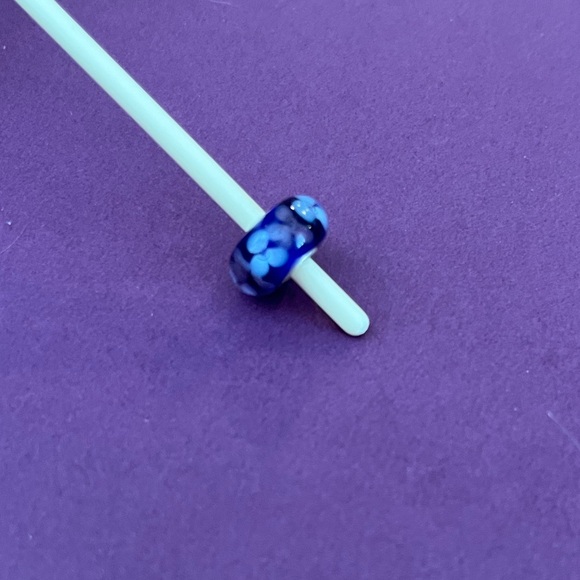 Trollbeads blue Double Flower bead. - Picture 4 of 9